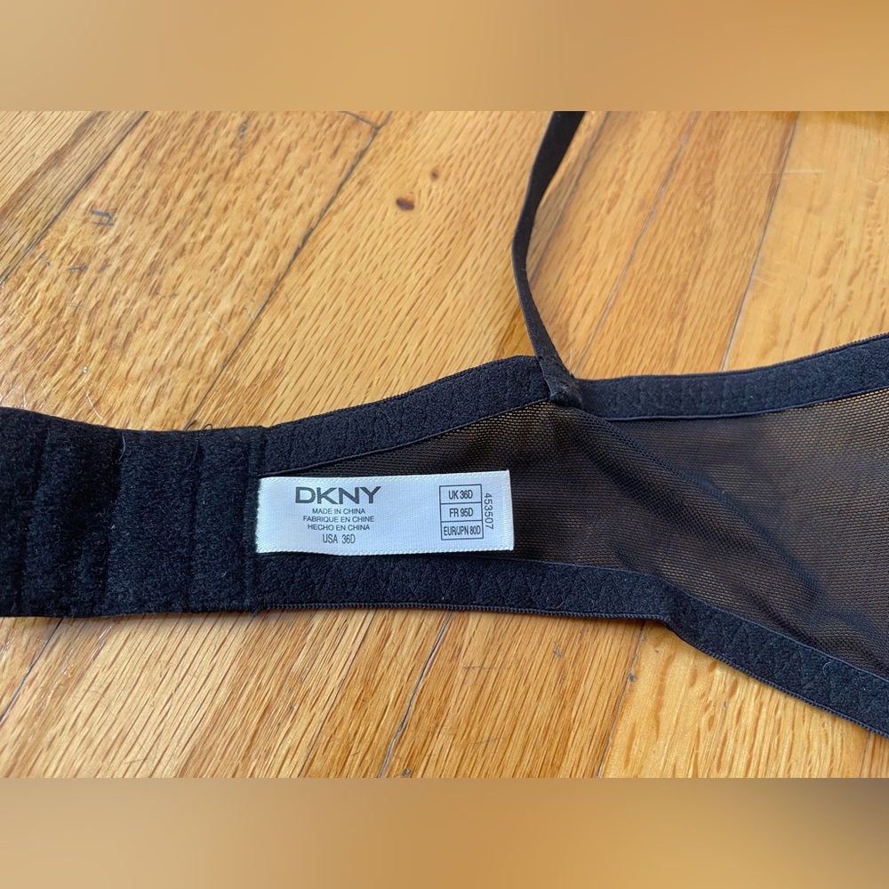 DKNY black lacy balconette bra sz 36D - Picture 3 of 5